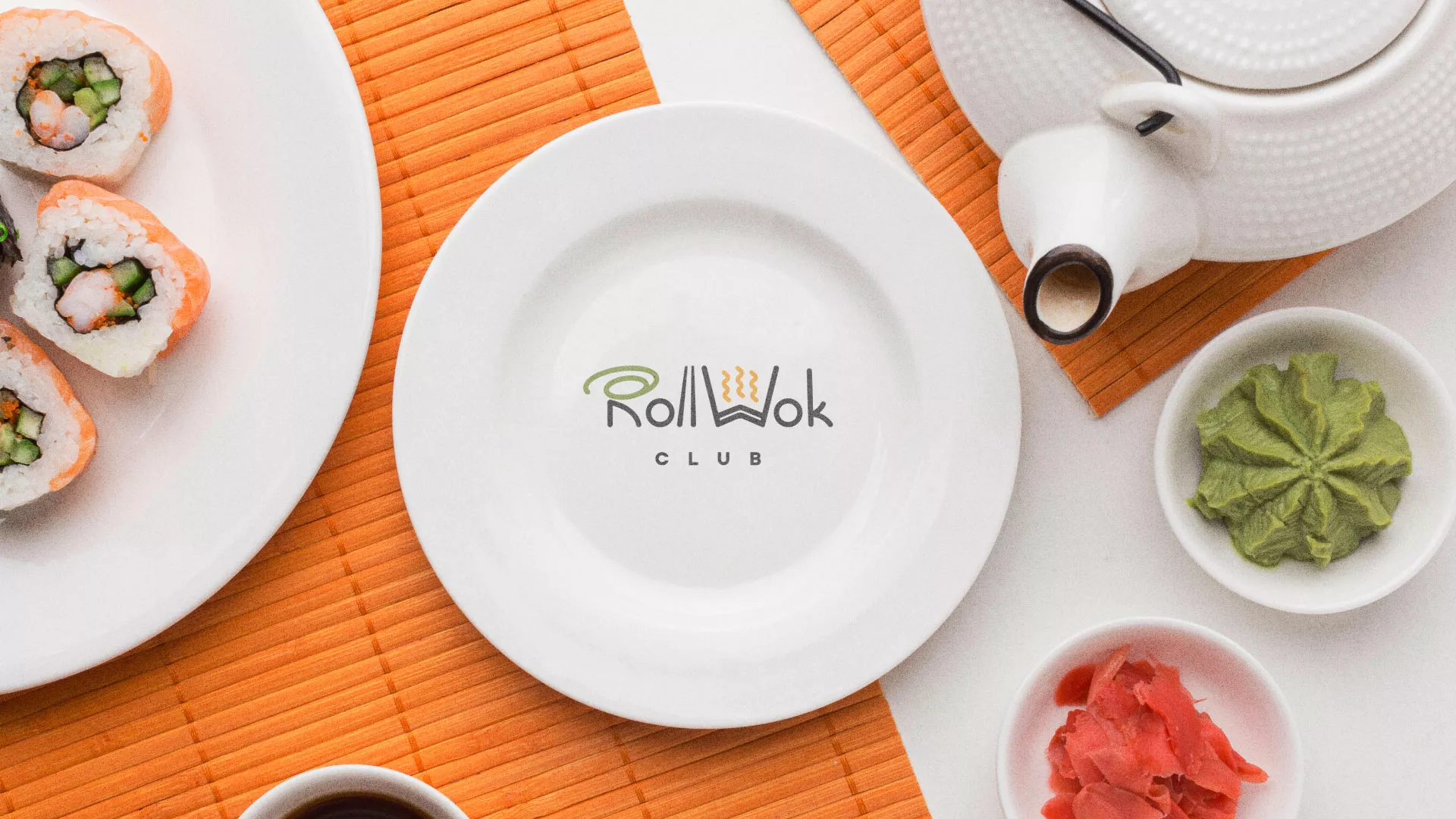 Разработка логотипа и фирменного стиля суши-бара «Roll Wok Club» в Макарьеве